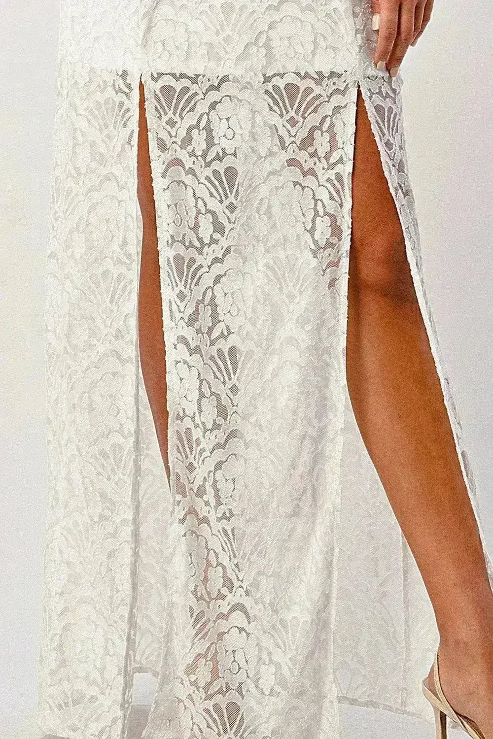Black Lace Maxi Dress with Front Slit Elegant - Femstylo