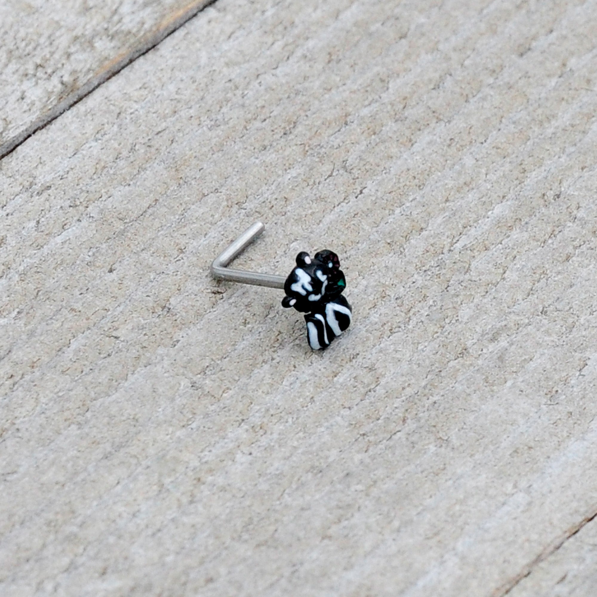 20G 7mm Funky Skunk L Shape Nose Ring