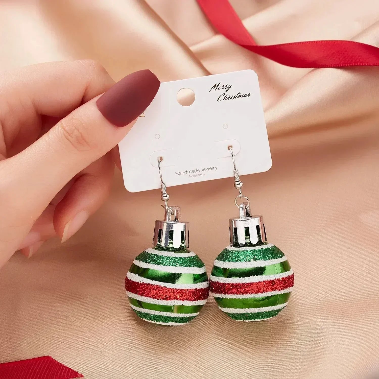 Rinhoo Christmas Circle Round Heart Deer Elk Pendant Earrings Piercing Ear Hook Earring Jewelry for Women
