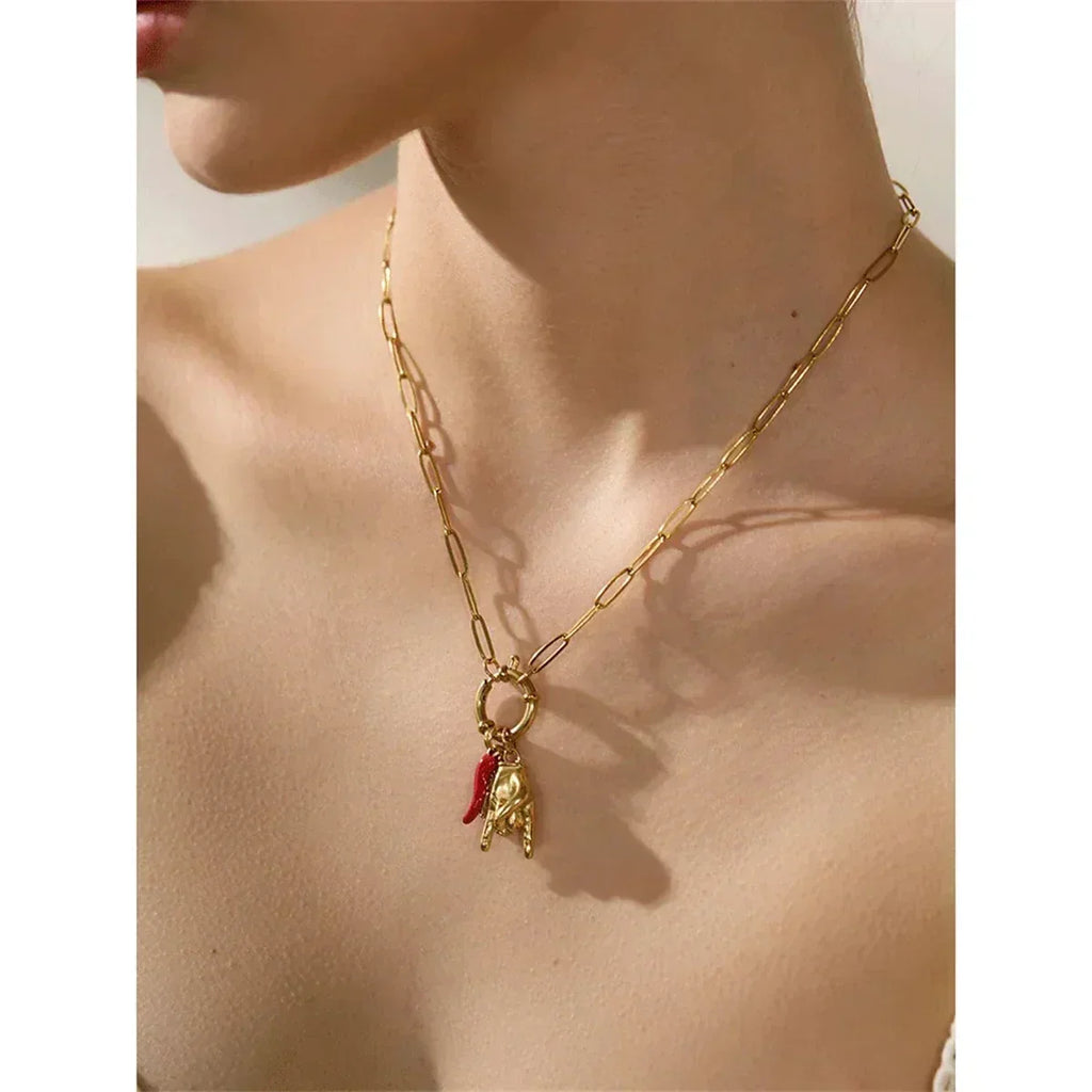 Classic Hot Selling Bull Horn Sacred Heart Detachable Pendant Necklace for Women's Horseshoe Rock Gesture Splicing Necklace